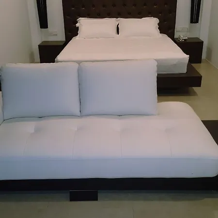 Hermitage Boutique House-3