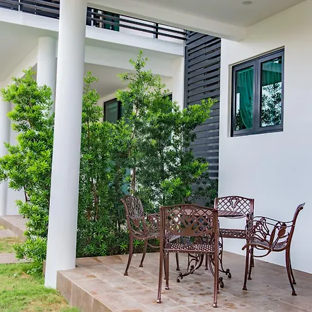Hermitage Boutique House-2